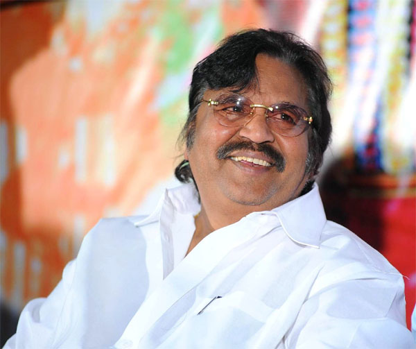 senior director,dasari narayana rao,150 movies directed,manamantha movie appatlo okadundevadu movie  దాసరి మెచ్చుకుంటే...!